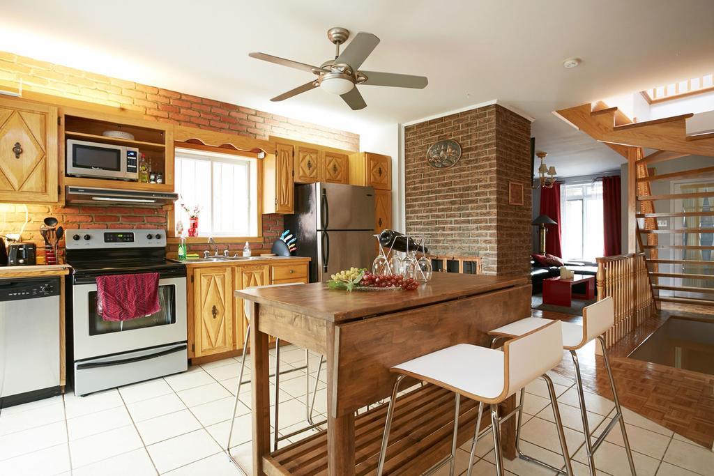 Вилла Big Cozy House Монреаль Экстерьер фото
